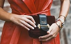 小売ファッションのデモをリクエストする